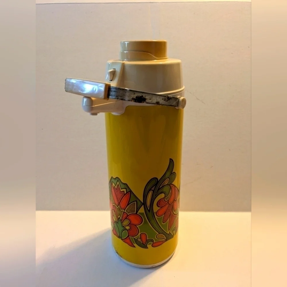 Vintage “The Peacock Co” Thermos